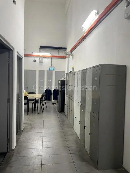 Light Industrial (B1) for Sale in  Gul Circle - Image 9